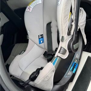 Infant Car Seat with Adjustable Base - Gray